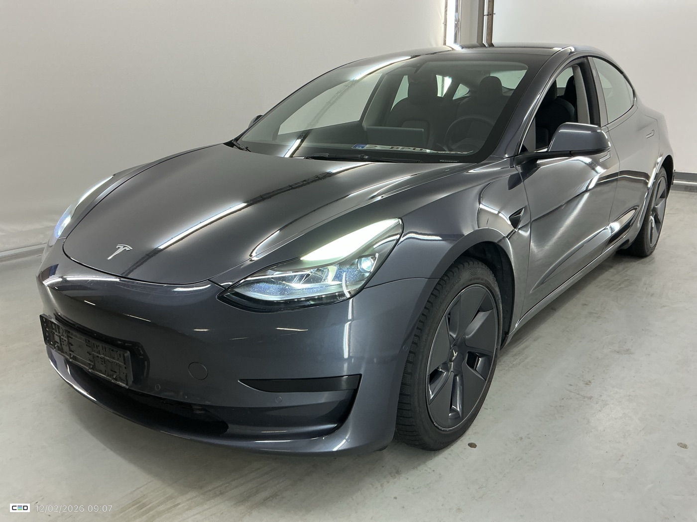 TESLA MODEL 3 02/2022