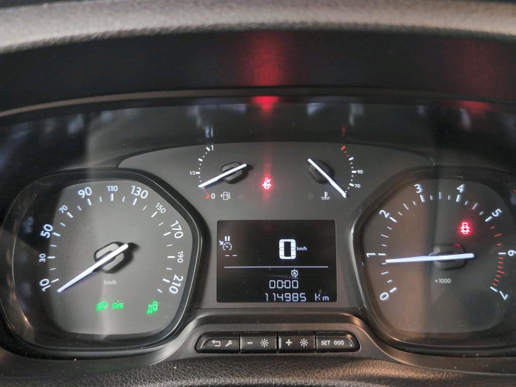 PEUGEOT EXPERT 01/2021