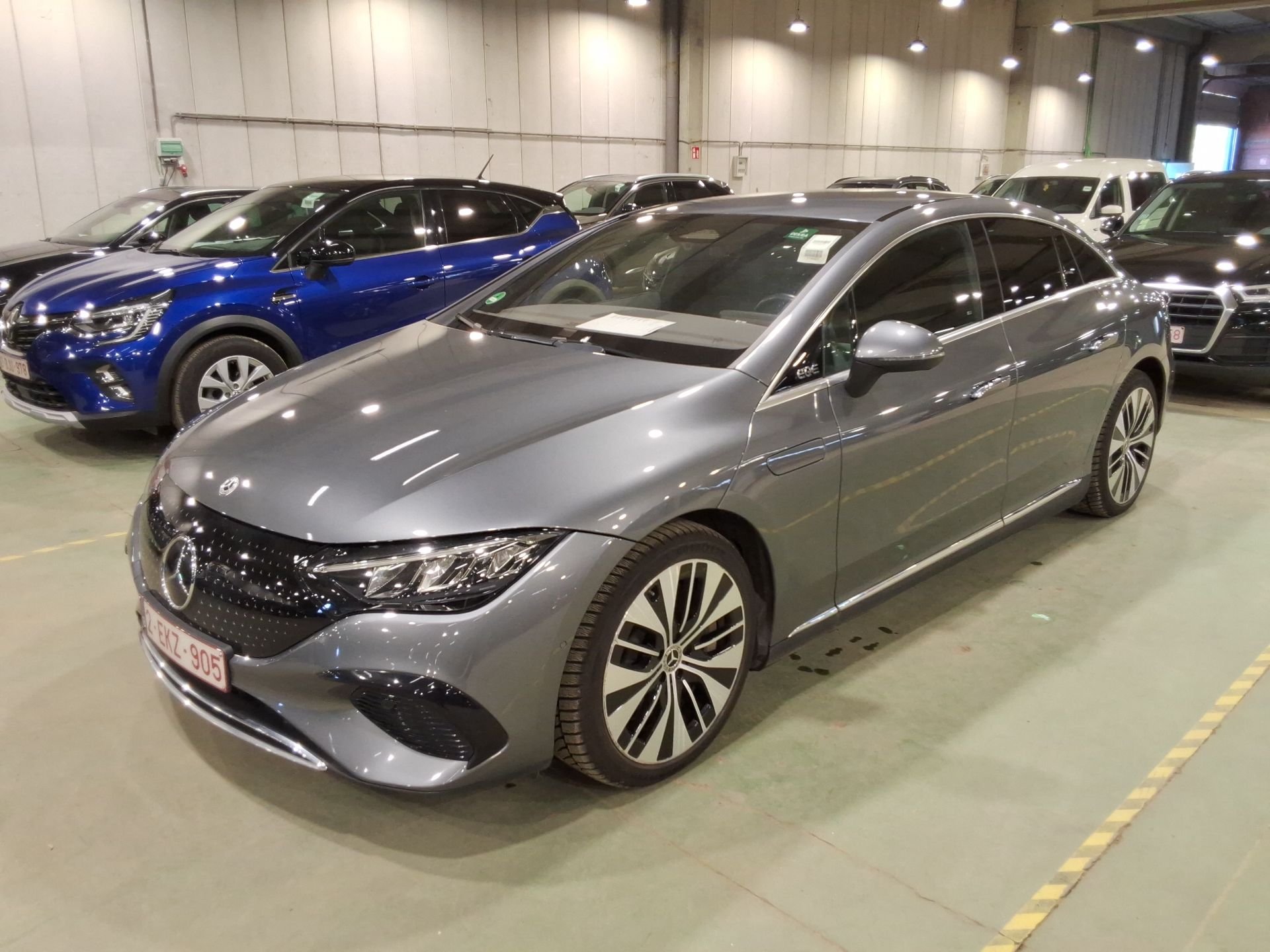 MERCEDES-BENZ E 300 11/2023
