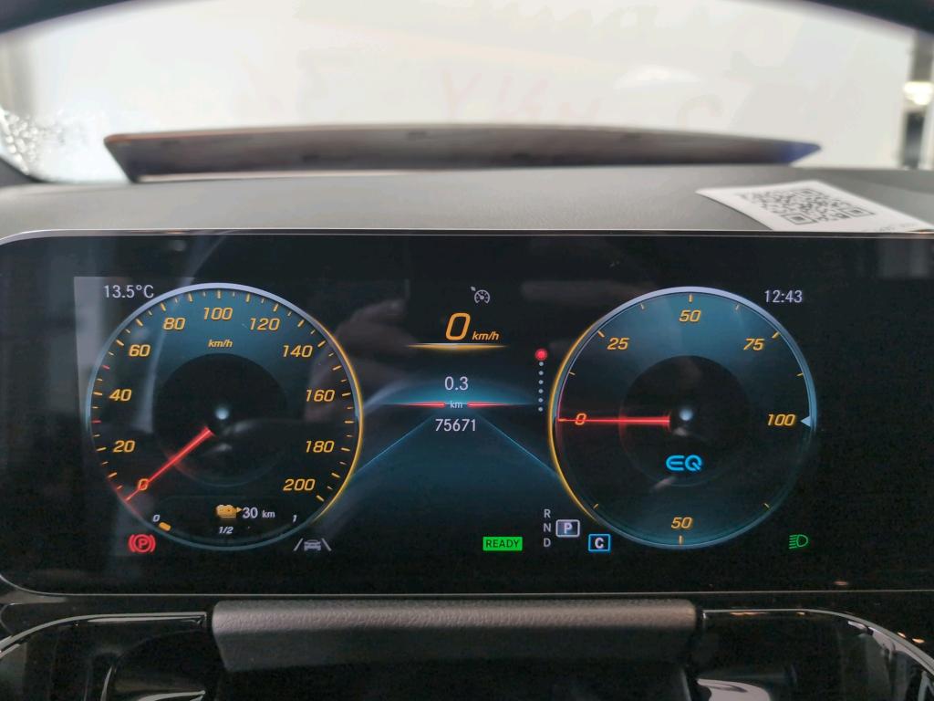 MERCEDES-BENZ EQA 01/2022