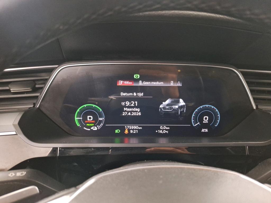 AUDI E-TRON 03/2022