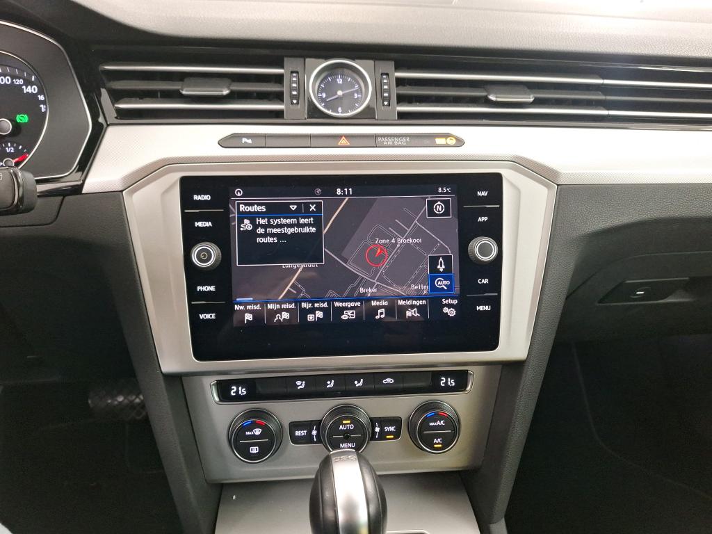 VOLKSWAGEN PASSAT 04/2019