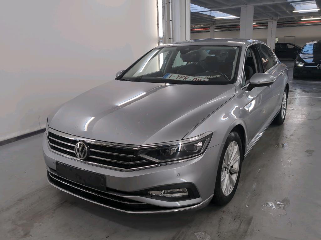 VOLKSWAGEN PASSAT 08/2020