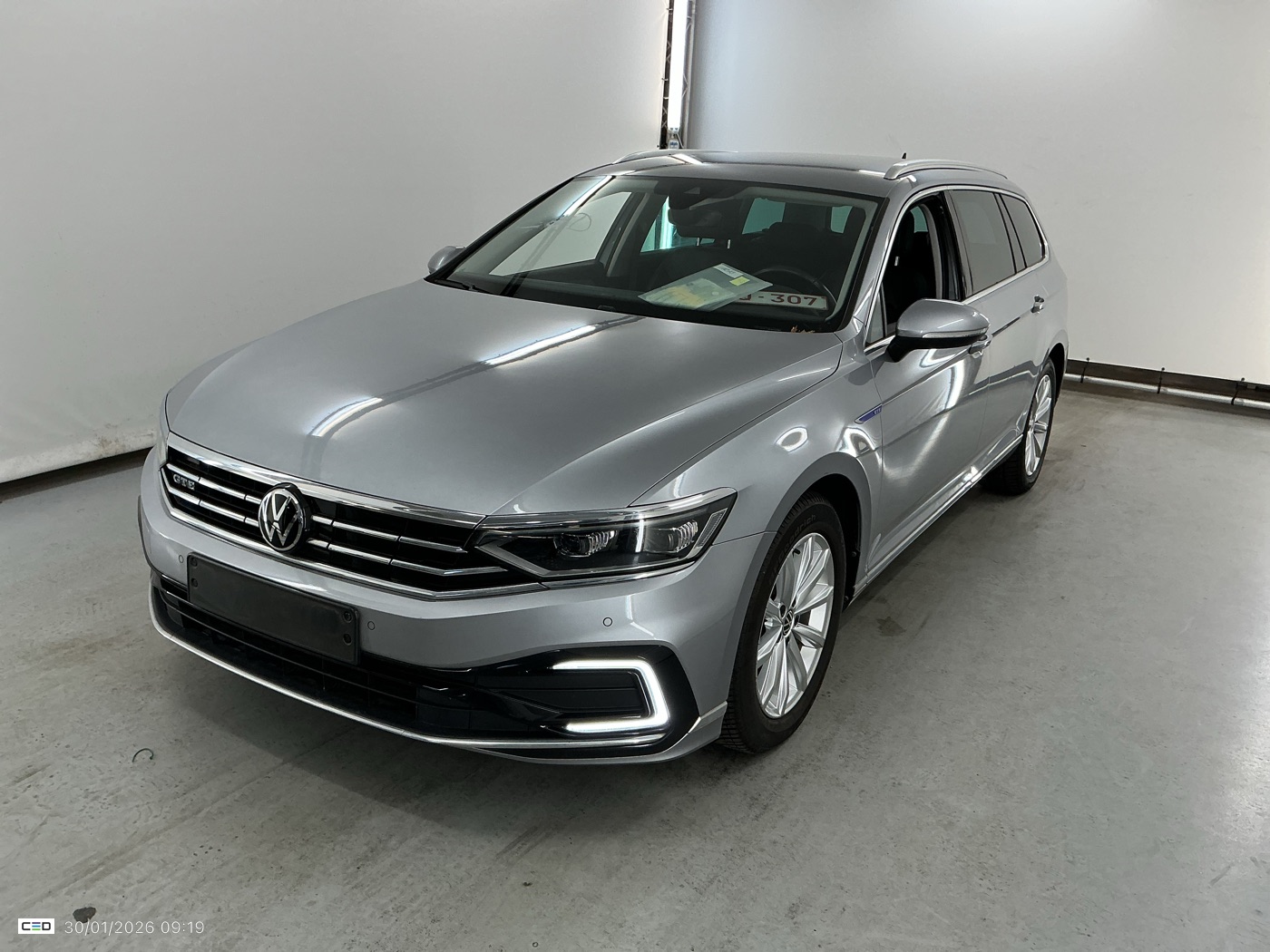 VOLKSWAGEN PASSAT 03/2021