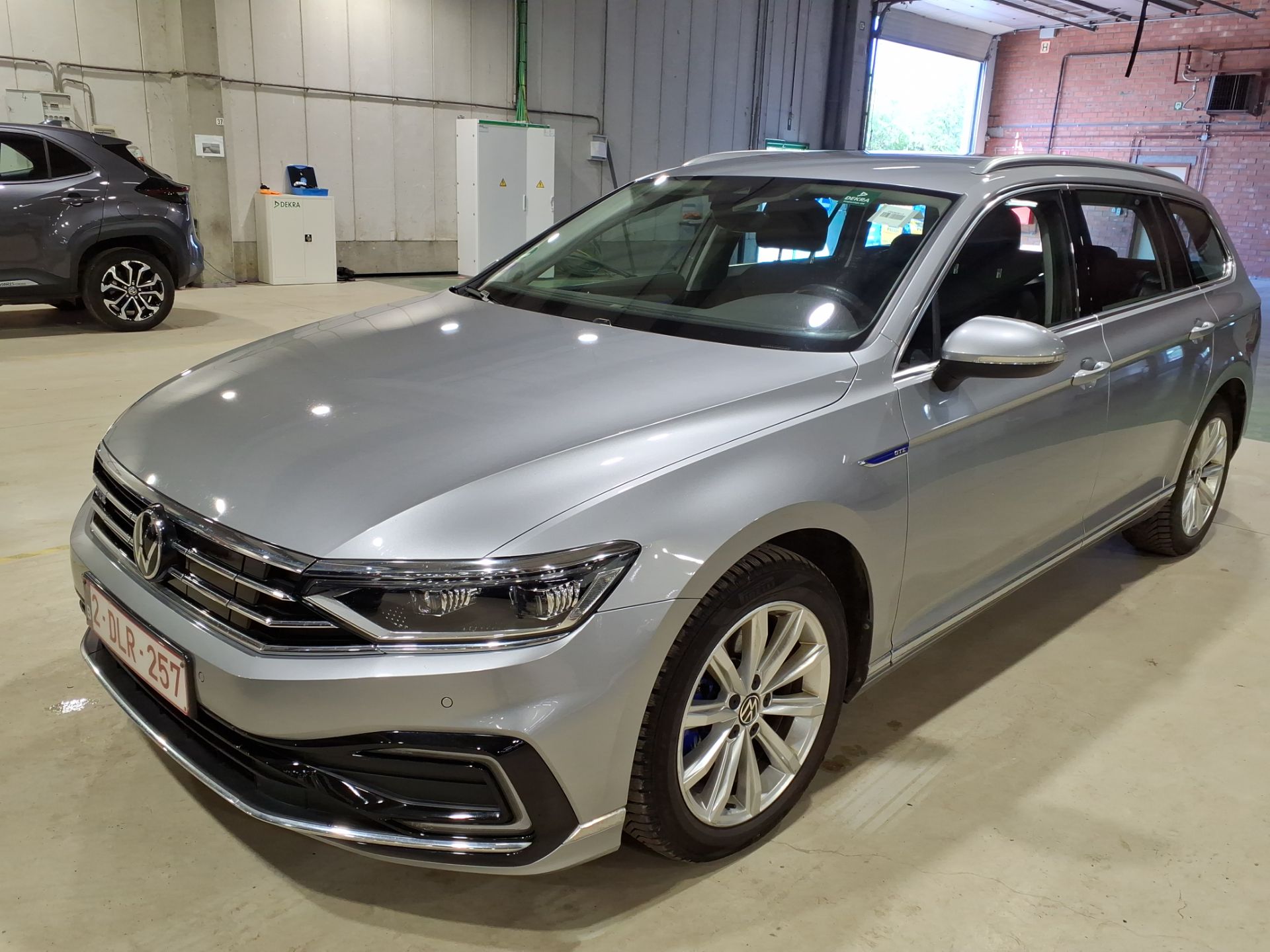 VOLKSWAGEN PASSAT 04/2023