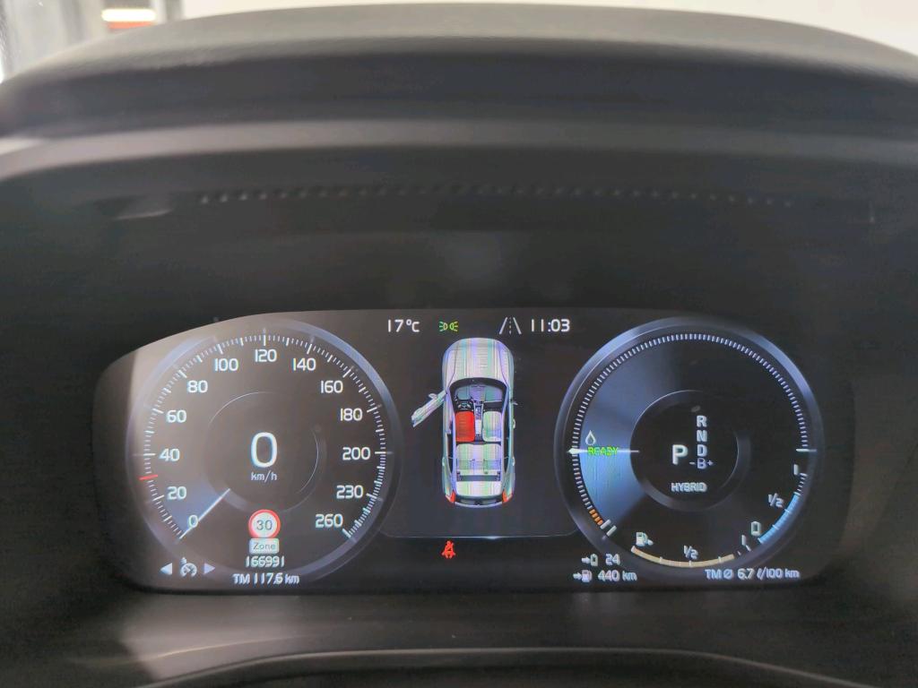 VOLVO XC40 04/2021